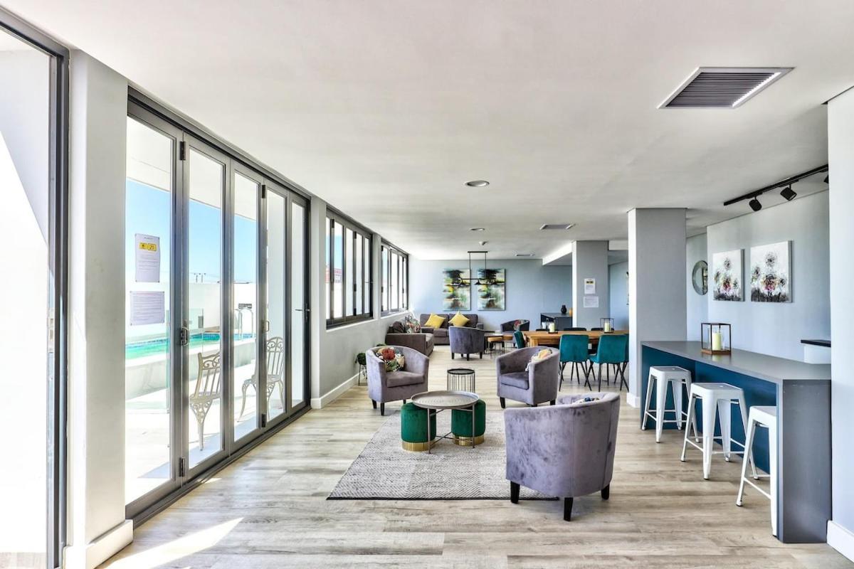 Artistic Escape In Woodstock: Mountain Views Pool